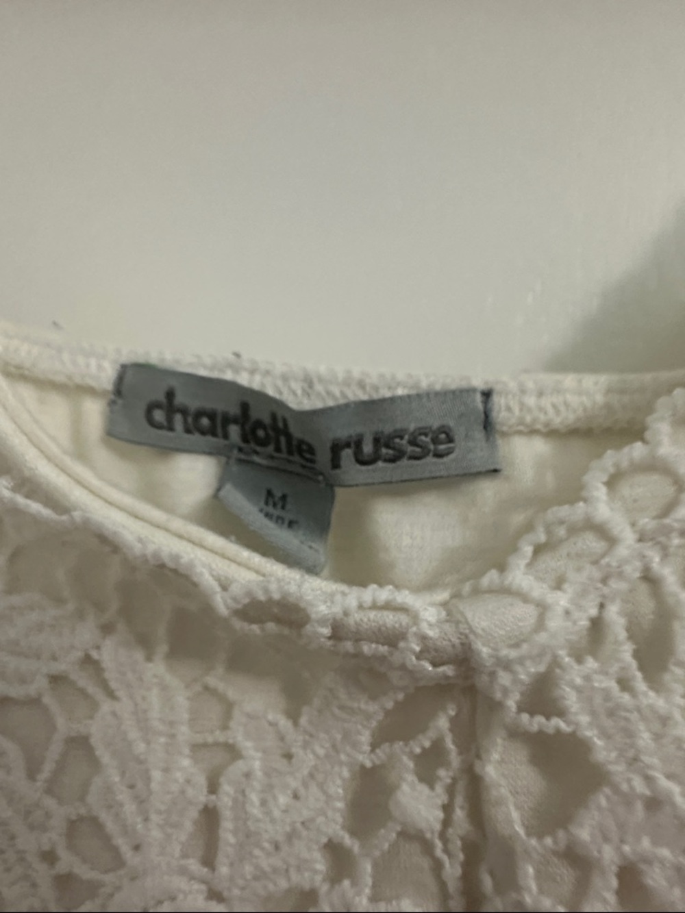 Lace Trim White Cropped Cami Top - Picture 2 of 4